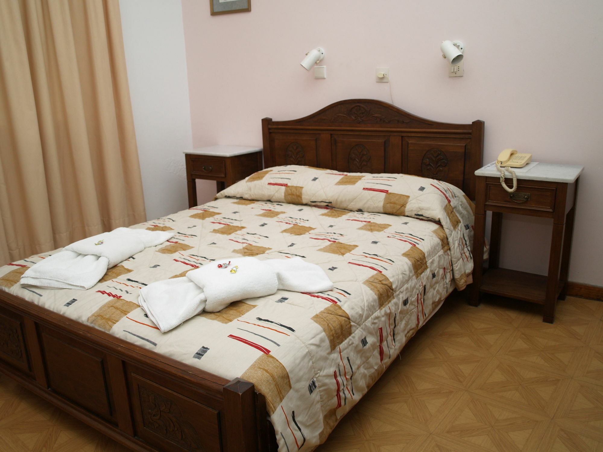 Hotel Acropolis House